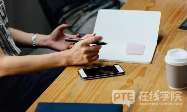 干货：PTE写作高分句型汇总