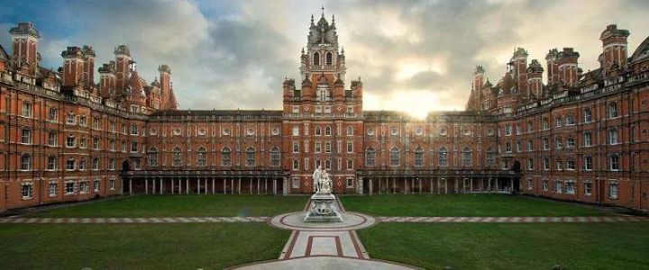 【英国留学】口译专业八大强校推荐，金光闪闪的同声传译在等你
