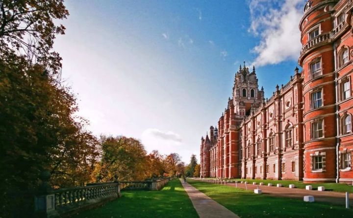 【英国留学】英国40所大学GPA最低要求汇总（三）