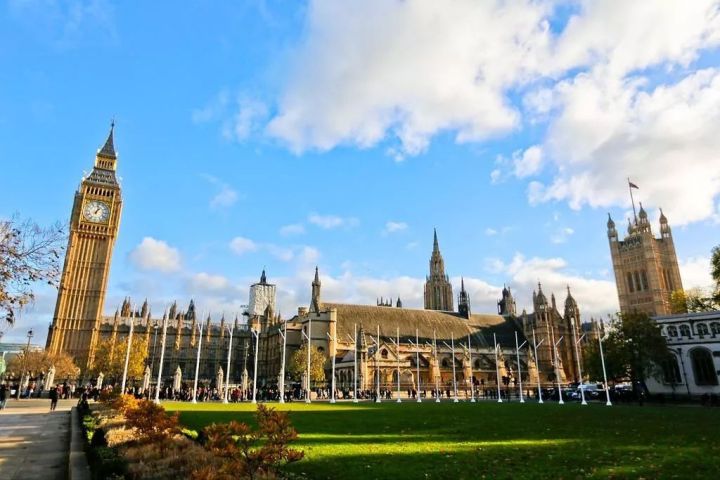 【英国留学】去英国留学如何选择保底学校？这份秘籍请收下！