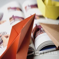 英国74所大学陷入罢工潮，谈判未能形成共识